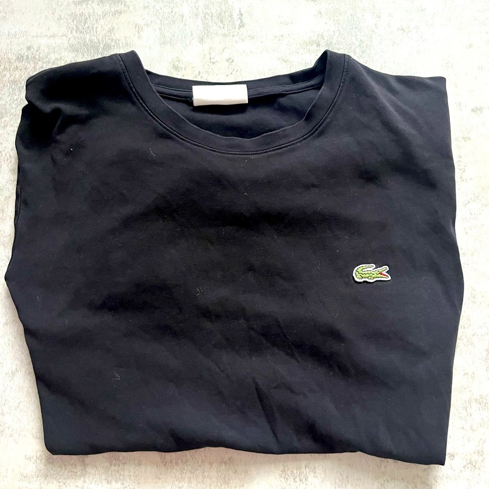 Men’s Lacoste tee